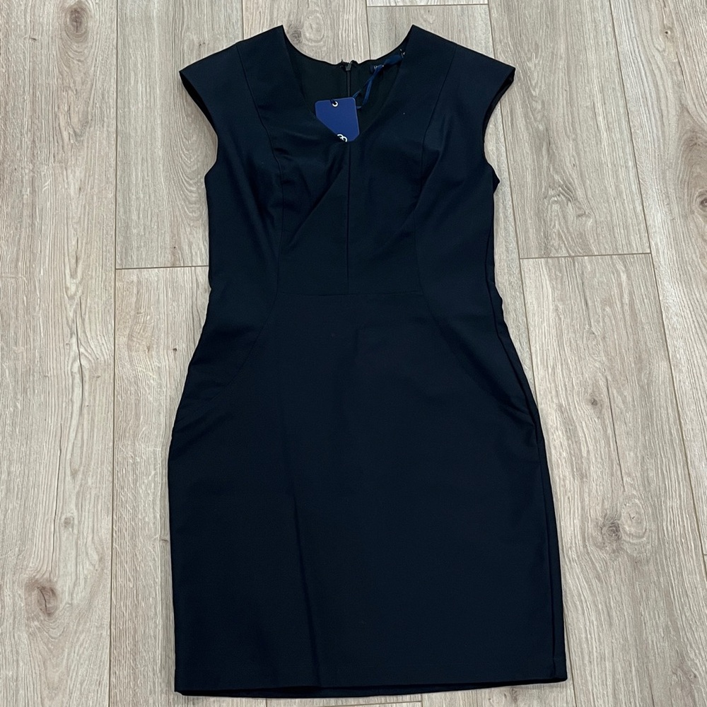 Elegant Black Sleeveless Dress